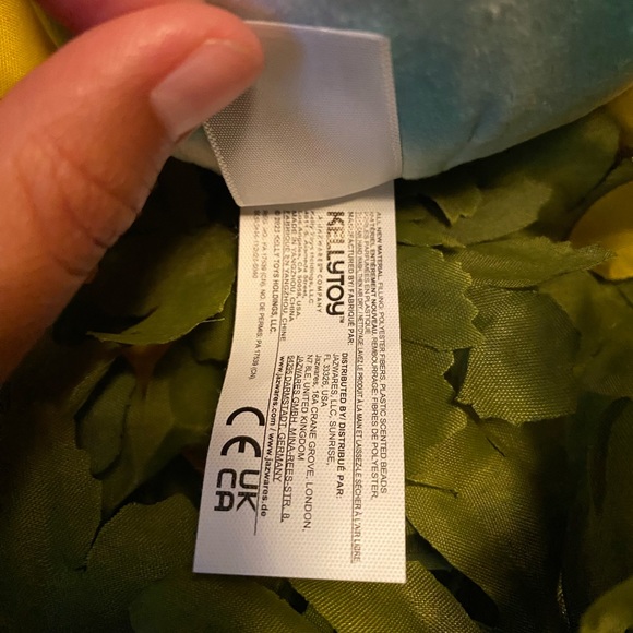 Scented Mystery Squad Mint Chocolate Chip Cookie Milkshake - 5 Inch Squishmallow - Picture 5 of 7